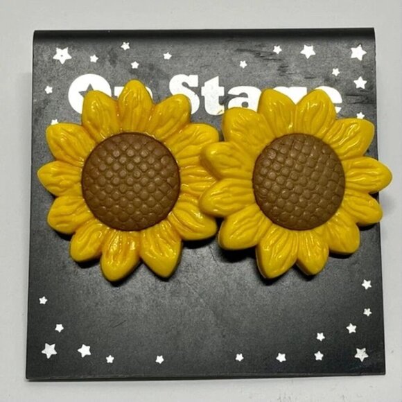 On Stage Sunflower Earrings Women's Pierced Ears Fashion Stud Post Jewelry NWT - Picture 7 of 7